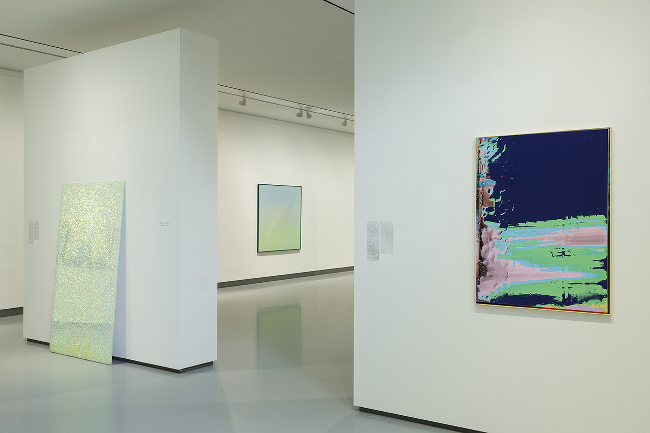 links: Ann Veronica Janssens, doorkijk: Jeff Verheyen, rechts: Jannemarein Renout