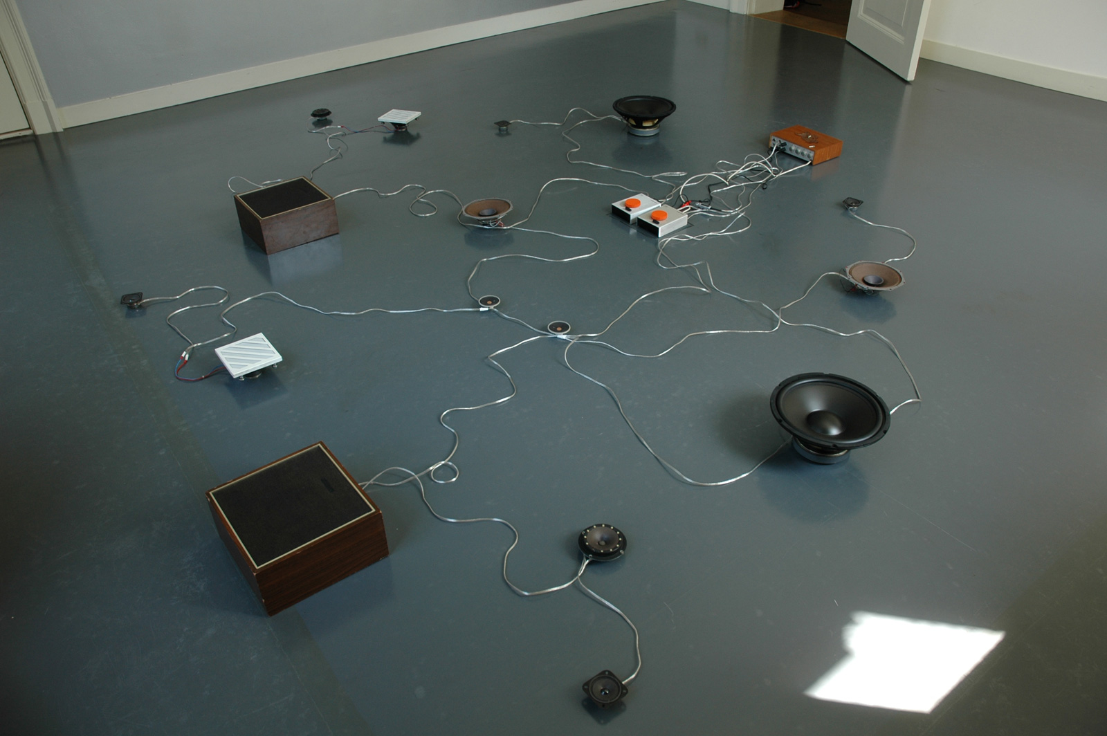Nathalie BruysMonkey Mind, 2006geluid installatie